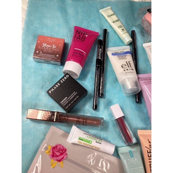 Luxury Skincare & Makeup Beauty Bundle With Multiple Brands & Products Cosmetics - Picture 4 of 5